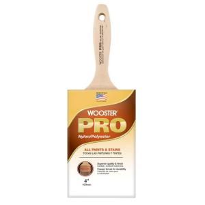 Wooster Pro 4 in. Nylon/Polyester Flat Brush 0H21140040