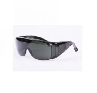 WIIPU Hot Tip Pointed Vintage Inspired Fashion Sexy Mod Chic cool Sunglasses(SG 448): Clothing