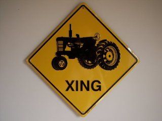 Tractor Xing diamond shaped metal sign   Decorative Signs