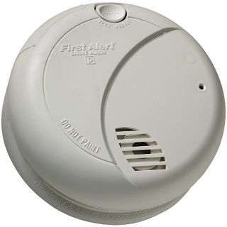First Alert Battery Powered Photoelectric Type Smoke Detector (FATSA710CN)