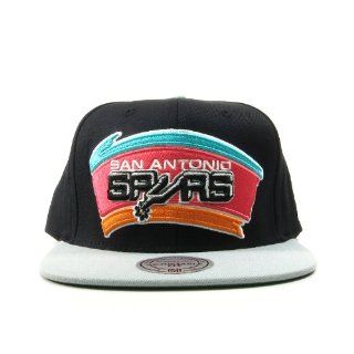 San Antonio Spurs XL Logo Mitchell & Ness Snapback Cap Hat Black Grey: Everything Else