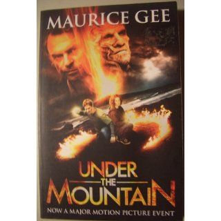 Under The Mountain: 9780143305019: Books