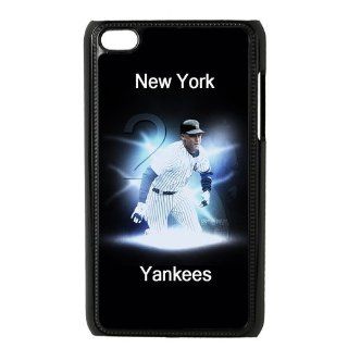 Custom New York Yankees Back Cover Case for iPod Touch 4th Generation SS 744: Cell Phones & Accessories