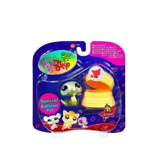 Littlest Pet Shop: Special Edition Snake (#969) With Basket Action Figure: Toys & Games
