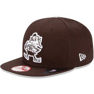 Men's New Era Cleveland Browns Leather Strapper 9FIFTY? Snapback Adjustable Hat Small/Medium : Sports Fan Baseball Caps : Sports & Outdoors