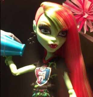 Monster High Venus McFlytrap Ghoul Spirit Doll: Toys & Games