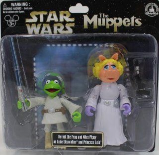 Disney Star Wars Muppets "Kermit the Frog & Miss Piggy" as "Luke Skywalker & Princess Leia" PVC Figures   Disney Parks Exclusive & Limited Availability : Other Products : Everything Else