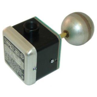Cleveland BOILER LOW WATER CUT OFF SWITCH 19945: Industrial & Scientific
