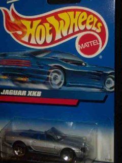 #2000 165 Jaguar XK8 Collectible Collector Car Mattel Hot Wheels 164 Scale Toys & Games