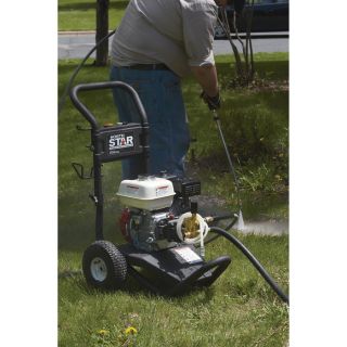 NorthStar Gas Cold Water Pressure Washer — 2.5 GPM, 3000 PSI, Model# 15781120  Gas Cold Water Pressure Washers