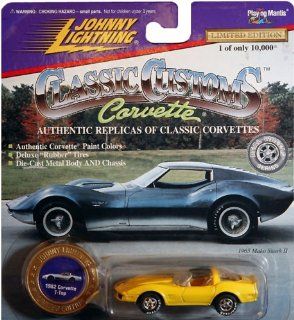 Johnny Lightning Classic Customs Corvette   Limited Edition   by Playing Mantis: Toys & Games