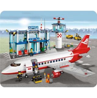LEGO City: Airport (3182)      Toys