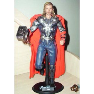 Hot ToysMovie Masterpiece   1/6 Scale Fully Poseable Figure: The Avengers   Thor: Toys & Games