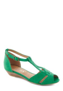 Stylish Sidekick Wedge in Emerald  Mod Retro Vintage Sandals