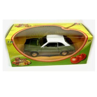 Motor Max Fresh Cherries 1974 Ford Pinto Diecast: Toys & Games