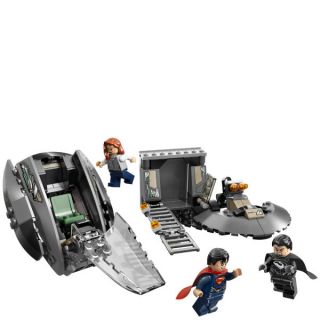 LEGO Super Heroes: DC (76009) Superman Black Zero Escape      Toys