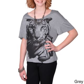 Journee Collection Journee Collection Juniors Short sleeve Tiger Print Top Grey Size S (1 : 3)