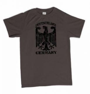 Deutschland Germany Vintage German Crest T Shirt: Clothing