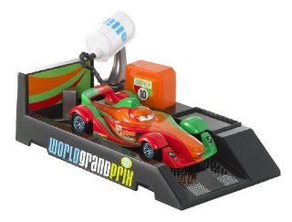 Cars 2 Pit Stop Launchers Rip Clutchgoneski: Toys & Games