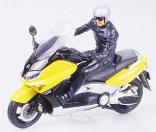 #24256 Tamiya Yamaha TMAX with Rider Figure 1/24 Plastic Model Kit,Needs Assembly: Toys & Games