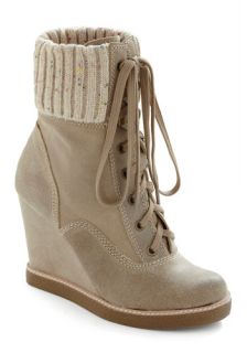 City by the Beige Boot  Mod Retro Vintage Boots