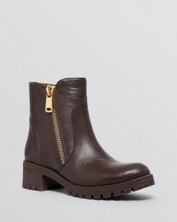 Inuovo Lug Sole Booties   In Charm