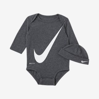 Nike Dri FIT Two Piece Newborn Boys Set.